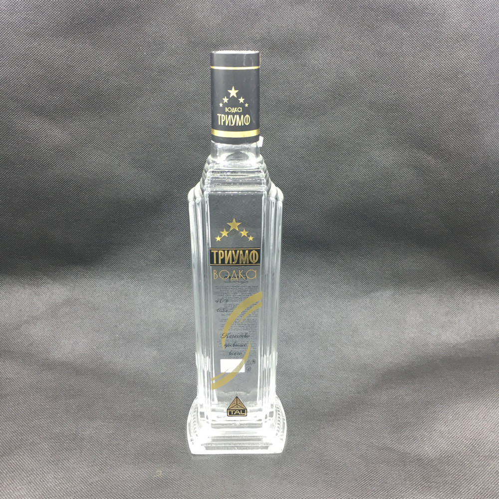 500ml Square Custom Glass Bottle with high-tempreture gold decal applied
