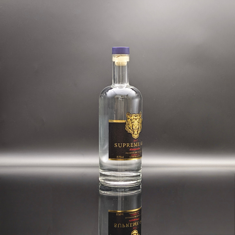 Luxury Elegant Vodka Glass Bottles Packaging with Premium Finishes