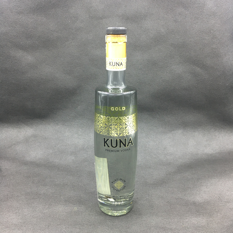 500ml 700ml Custom Gold Stamping Vodka Bottles with Decorative Finishes