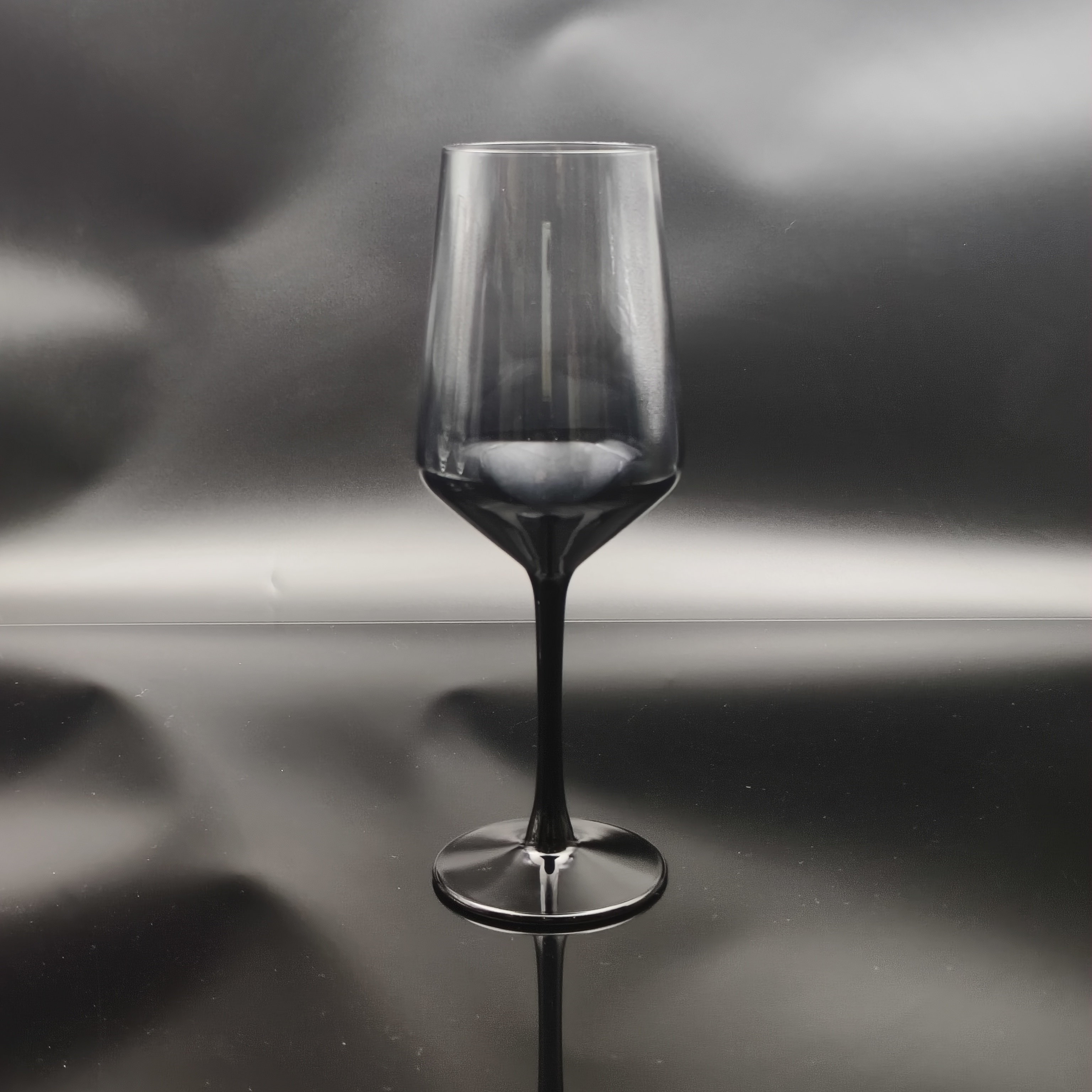 420ml Premium Black Ombre Wine Glass - Custom Color Spraying Crystal Stemware