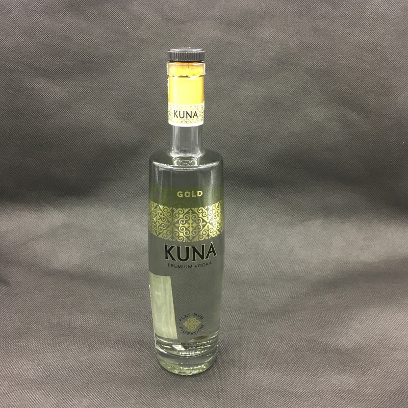 500ml 700ml Custom Gold Stamping Vodka Bottles with Decorative Finishes