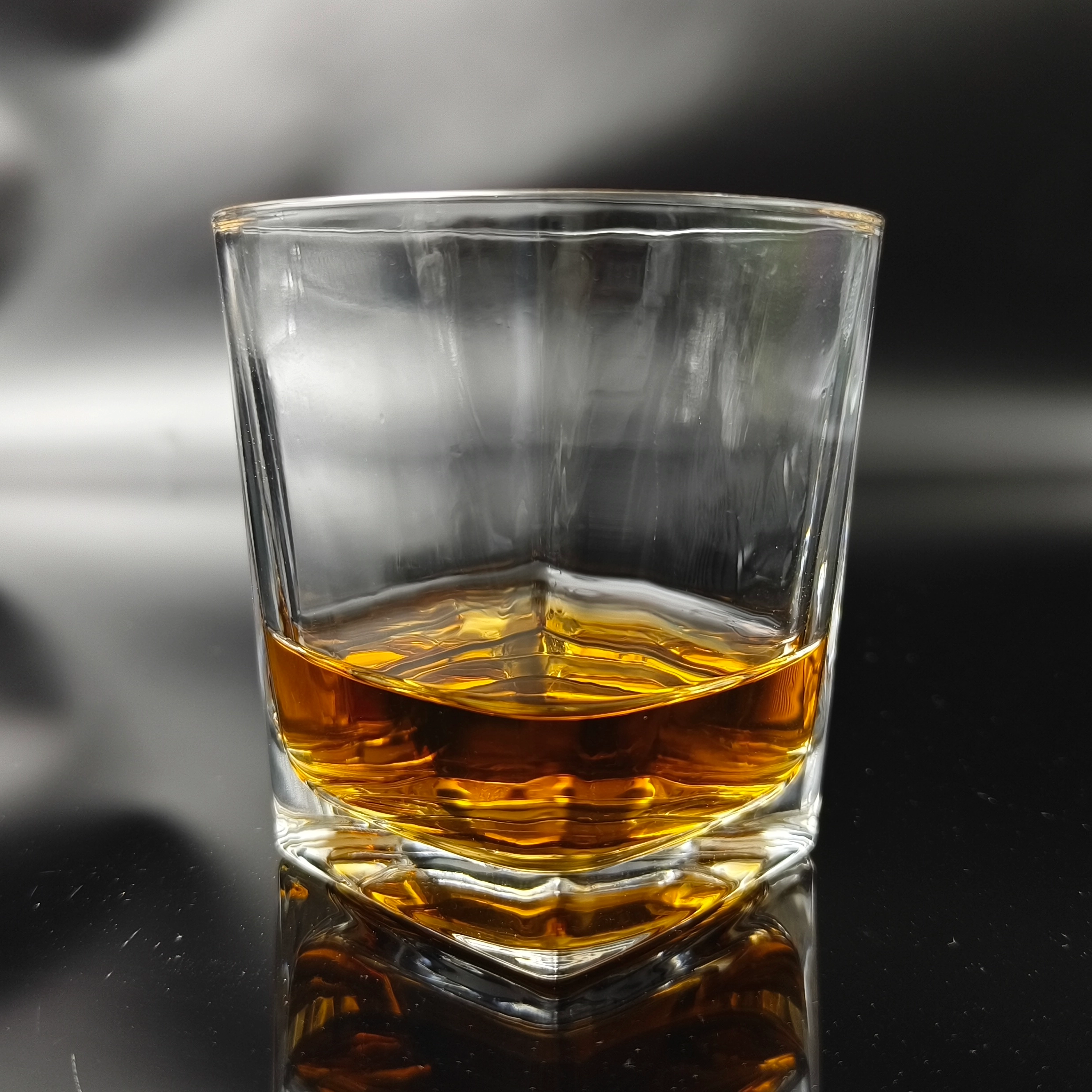 The Essence of Clarity: Minimalist Super Flint Glass Tumbler | Risingsun Glass