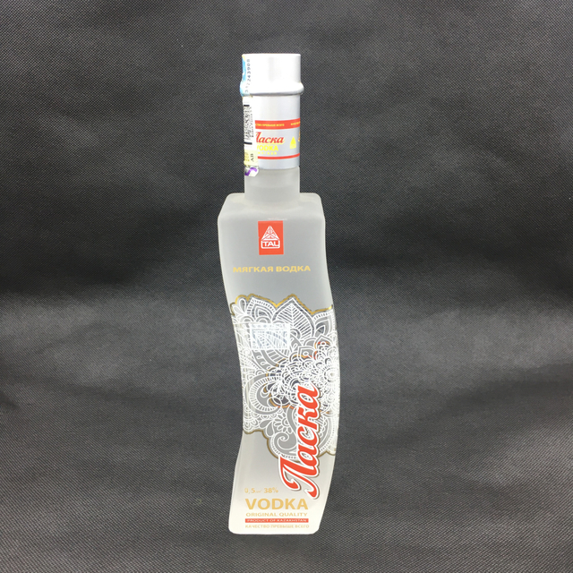 Wholesale Glass Vodka Bottles with Custom Features