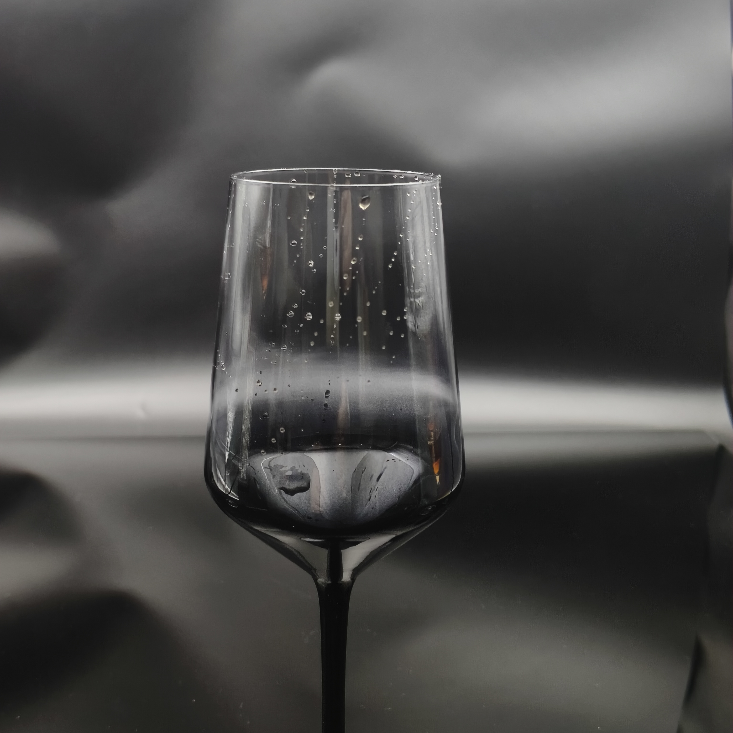 420ml Premium Black Ombre Wine Glass - Custom Color Spraying Crystal Stemware