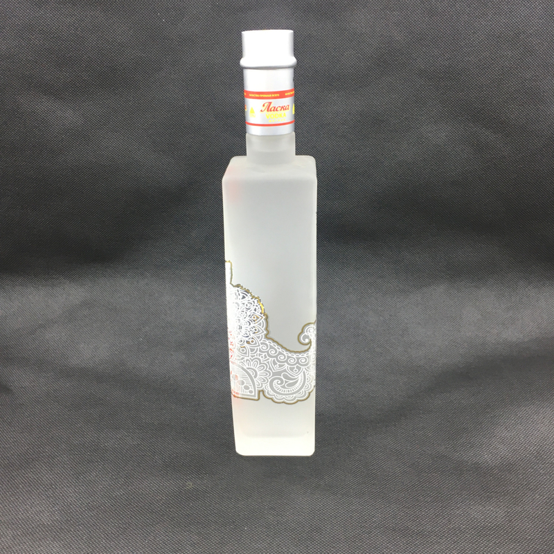 Wholesale Glass Vodka Bottles with Custom Features